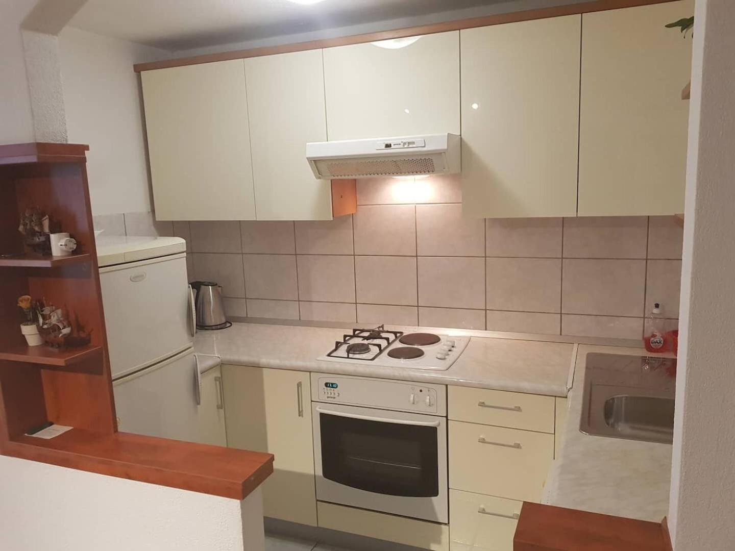Apartments Mila Makarska Exterior foto